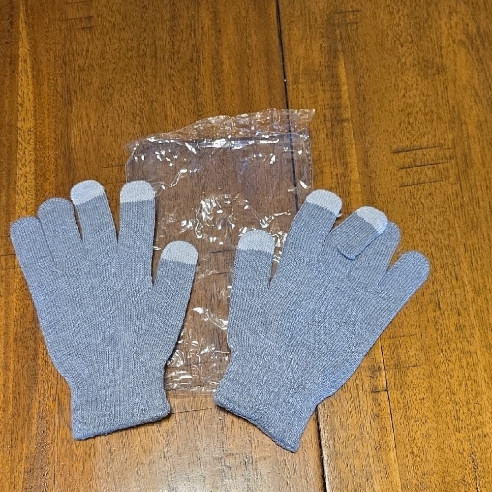 Gray Touchscreen Gloves